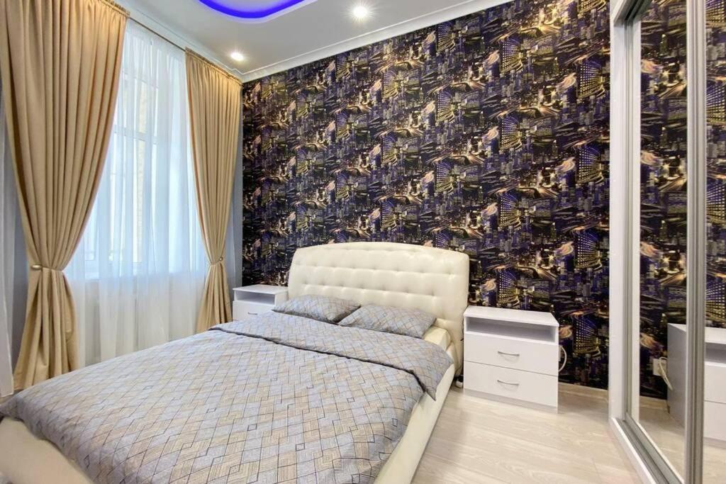 Comfortable Luxury Apartment With 3 Rooms. Center Heart Of Kiev Exterior photo