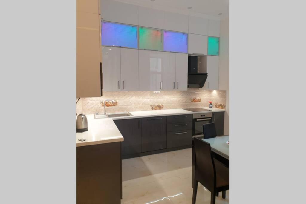 Comfortable Luxury Apartment With 3 Rooms. Center Heart Of Kiev Exterior photo