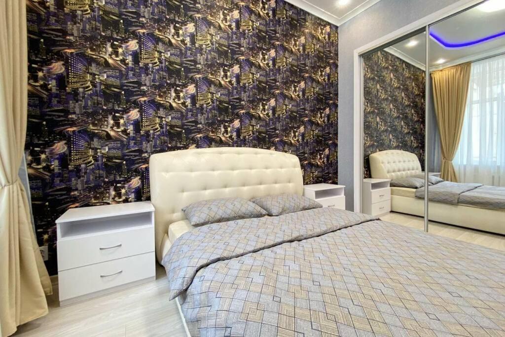 Comfortable Luxury Apartment With 3 Rooms. Center Heart Of Kiev Exterior photo
