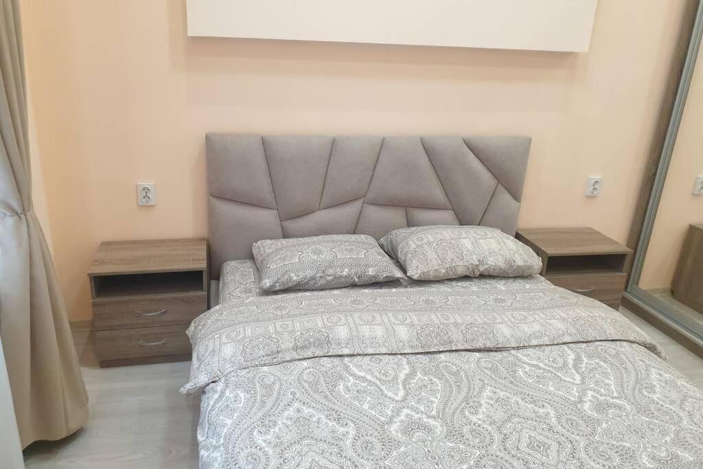 Comfortable Luxury Apartment With 3 Rooms. Center Heart Of Kiev Exterior photo